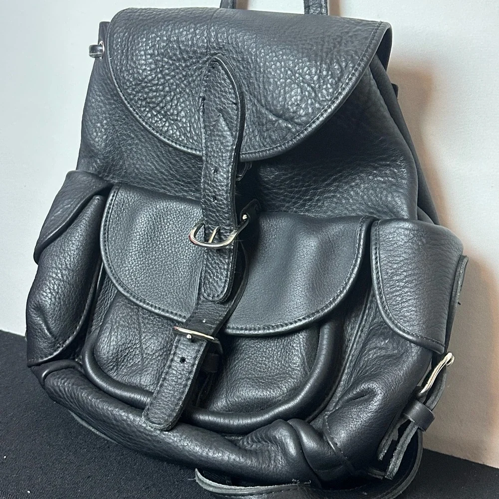 ❗️Mid Size Heavy Duty Black Leather Biker Buckle Backpack - Picture 3 of 16